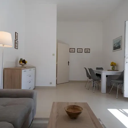 Seafront Marina Apartment