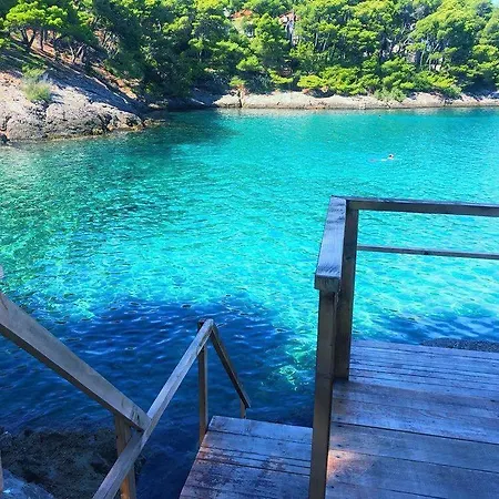 Seafront Marina Apartman Jelsa (Hvar)