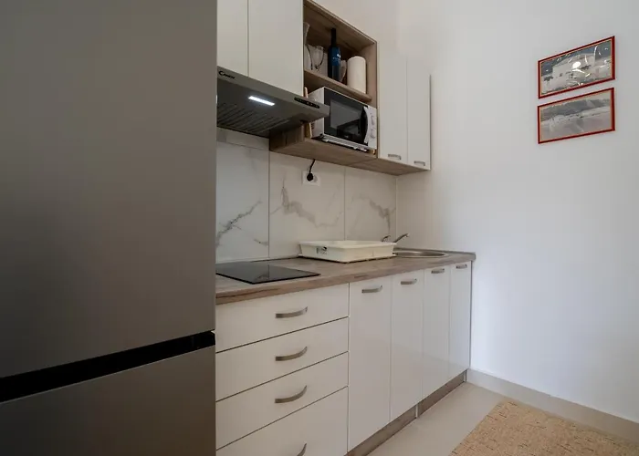 Seafront Marina 아파트 젤사