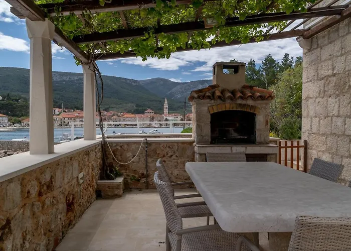 Seafront Marina * 젤사