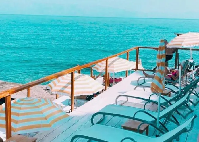 Seafront Marina 아파트 *