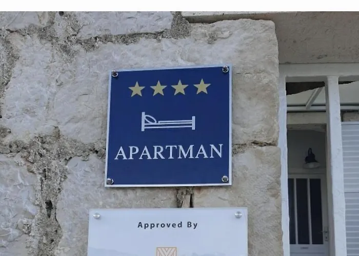 Seafront Marina Apartman Jelsa (Hvar)