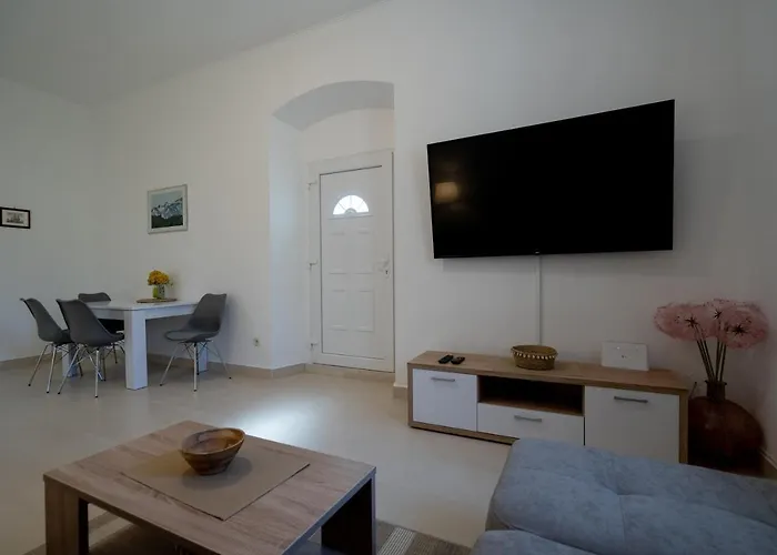 Seafront Marina * Jelsa (Hvar)