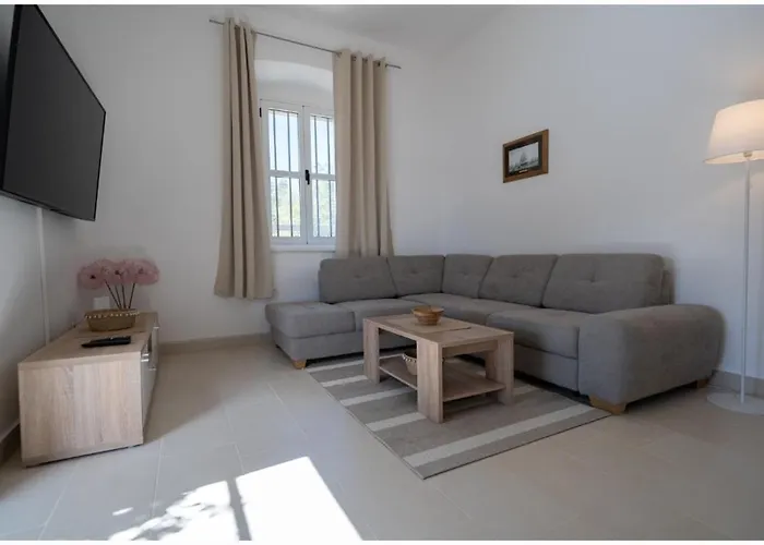 Seafront Marina * Jelsa (Hvar)